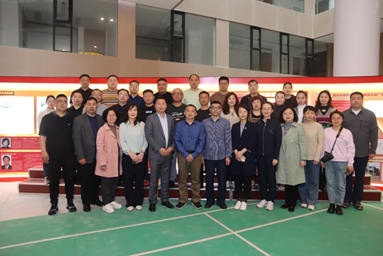 1679906375715424.png image.png